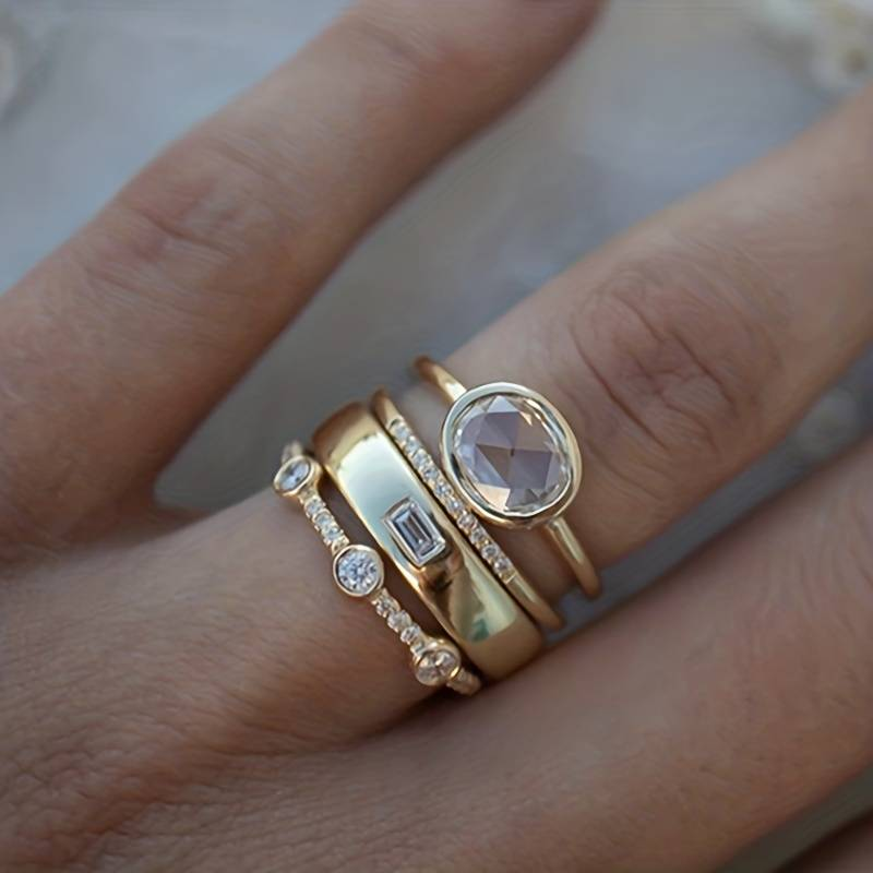 Ring aus Gold und Zirkonia