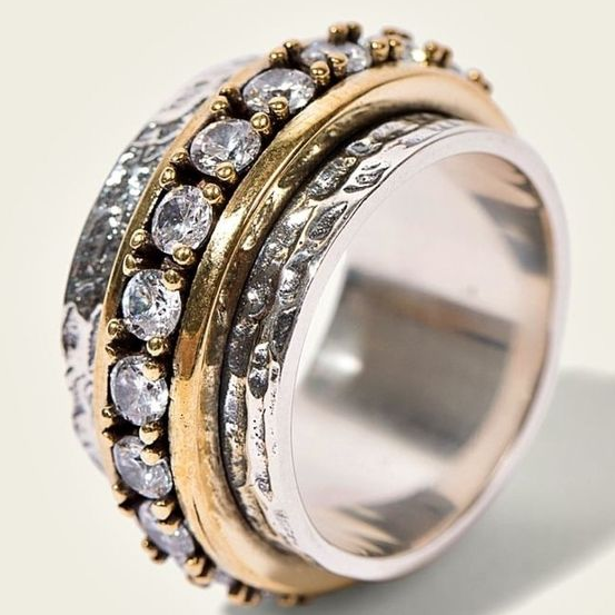 Vintage-Ring aus Gold und Silber mit Zirkonias