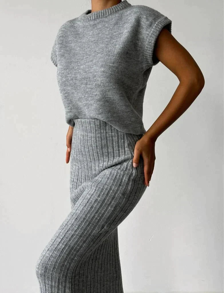 Milou® - Zweiteiliges Set: ärmelloser Pullover + Strickrock